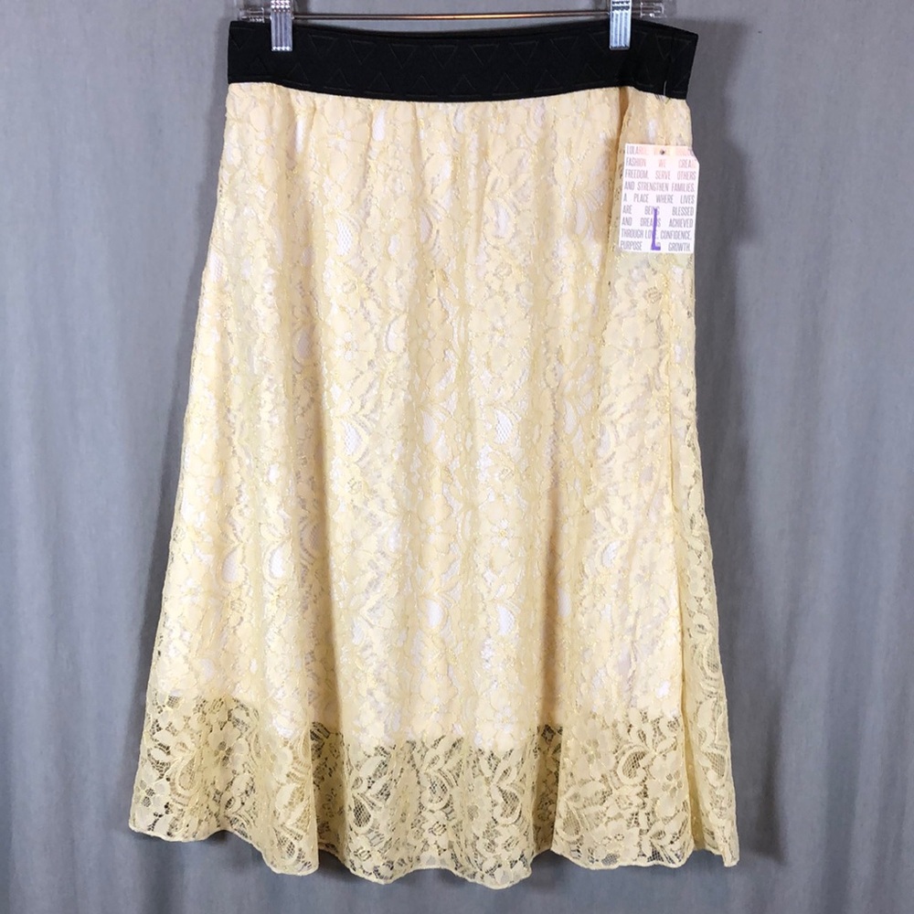 NWT Lularoe Lola - Elastic Waist Cream Lace w/Gold Stitching - Sz L